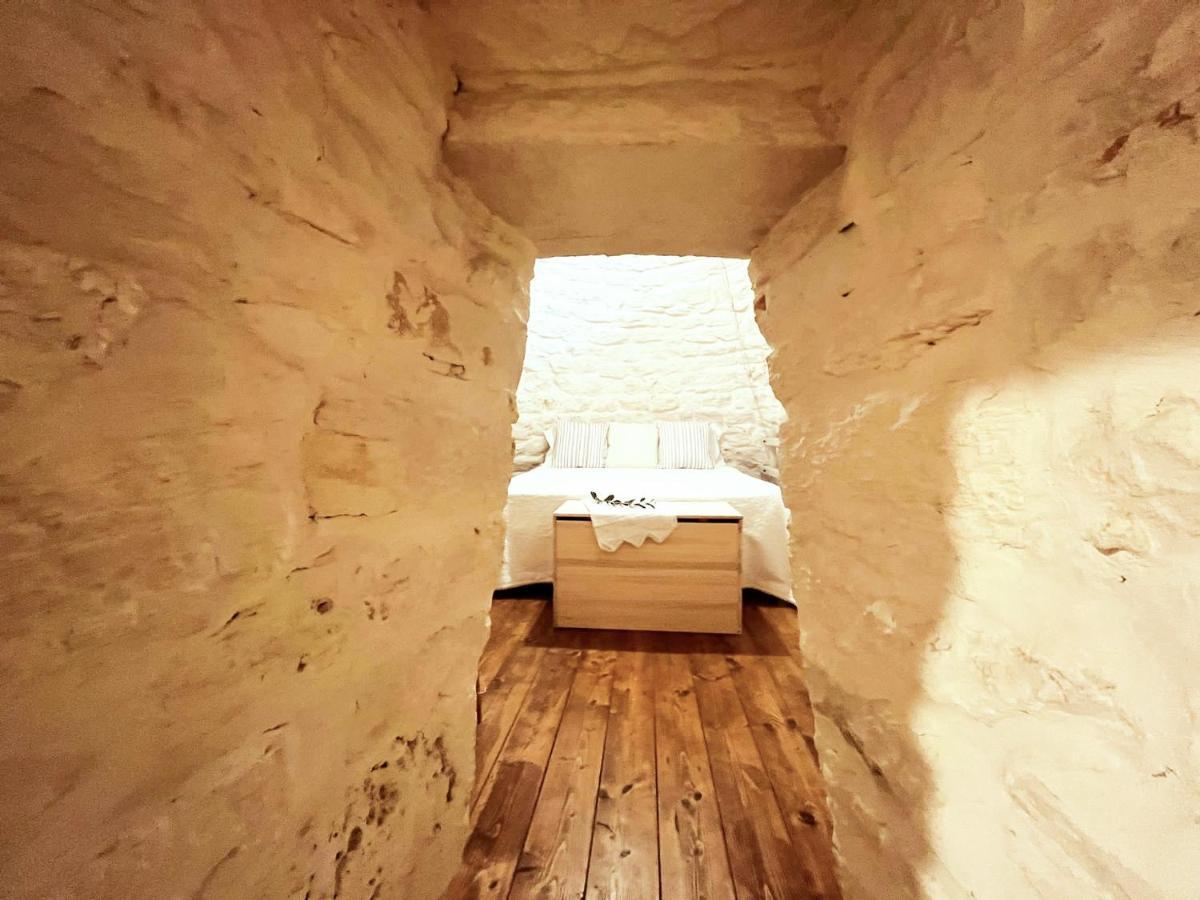 אלברובלו Trulli Antica Fonte Luxury Suite מראה חיצוני תמונה